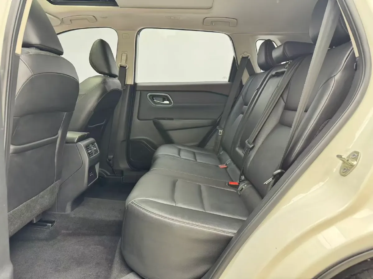 2021 Nissan X-Trail 1.5T 204HP L3 CVT,autocango,china used car exporter,china ev exporter,chinese used car exporter,chinese used ev exporter