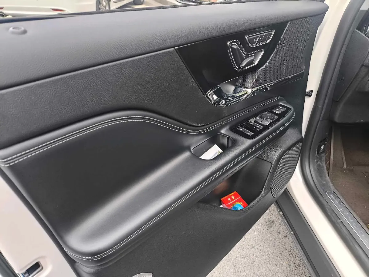 2021 Lincoln Corsair 2.0T 245HP L4 8AT,autocango,china used car exporter,china ev exporter,chinese used car exporter,chinese used ev exporter
