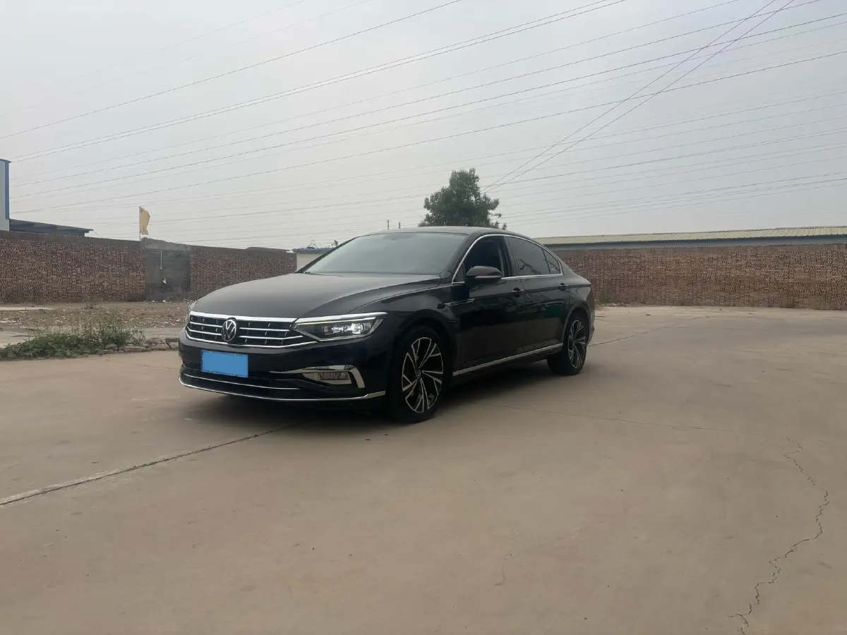 2021 Volkswagen Magotan 2.0T 186HP L4 7DCT,autocango,china used car exporter,china ev exporter,chinese used car exporter,chinese used ev exporter