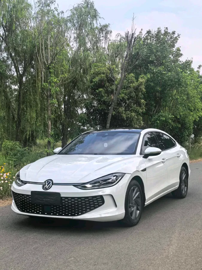 2024 Volkswagen Lamando 1.4T 150HP L4 7DCT,autocango,china used car exporter,china ev exporter,chinese used car exporter,chinese used ev exporter