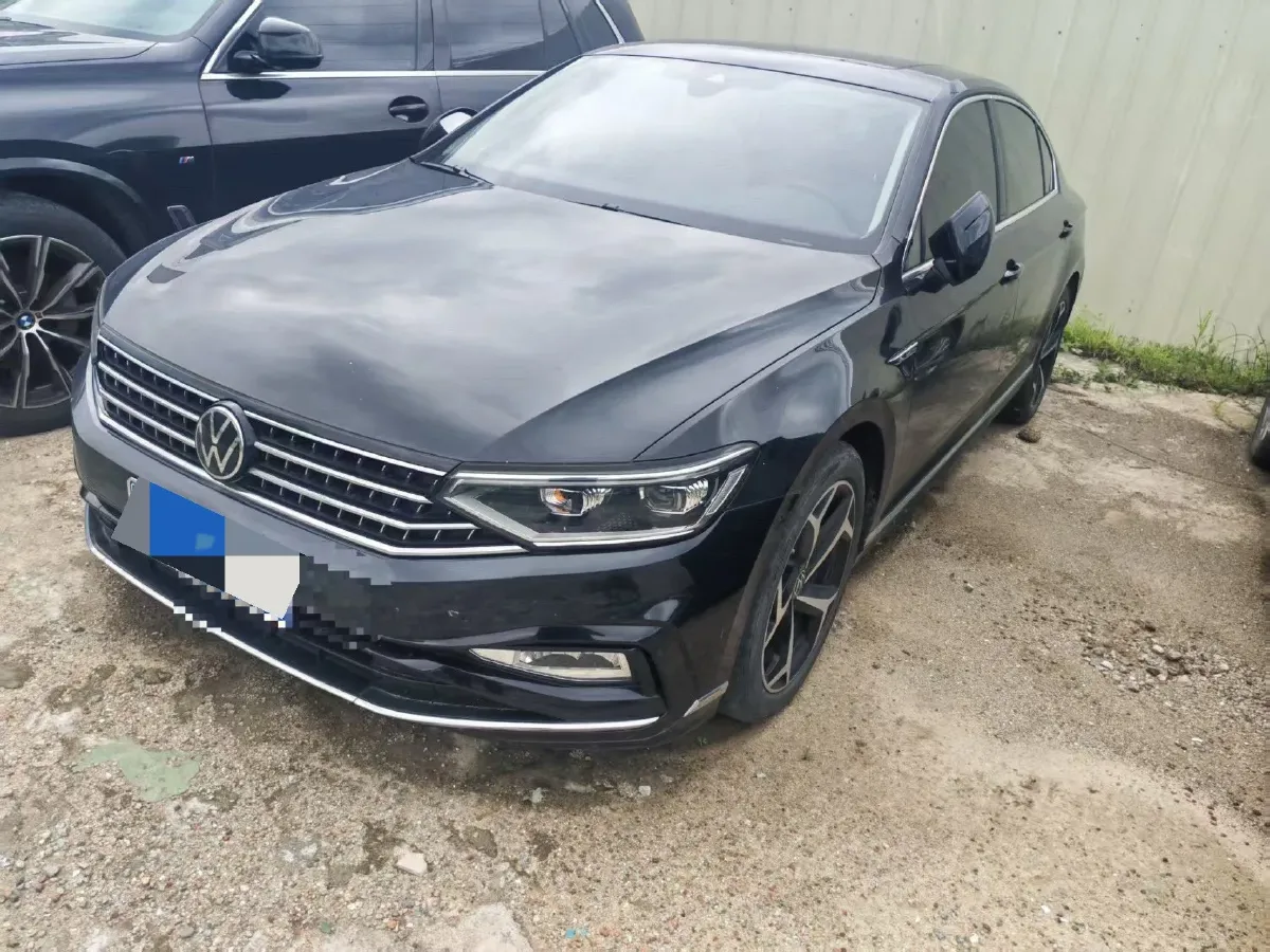 2024 Volkswagen Magotan 2.0T 186HP L4 7DCT,autocango,china used car exporter,china ev exporter,chinese used car exporter,chinese used ev exporter