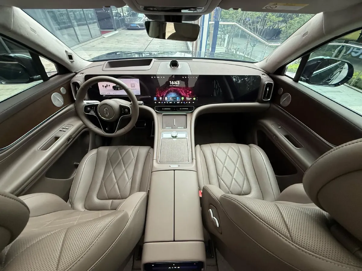 2024 AITO AITO M9 1.5T 152HP L4 REEV 42KWH,autocango,china used car exporter,china ev exporter,chinese used car exporter,chinese used ev exporter