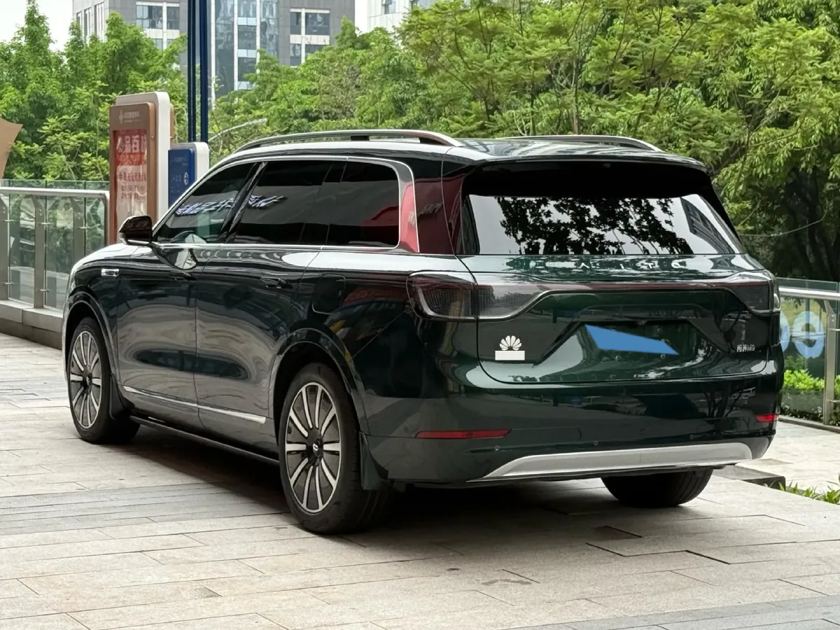2024 AITO AITO M9 1.5T 152HP L4 REEV 42KWH,autocango,china used car exporter,china ev exporter,chinese used car exporter,chinese used ev exporter