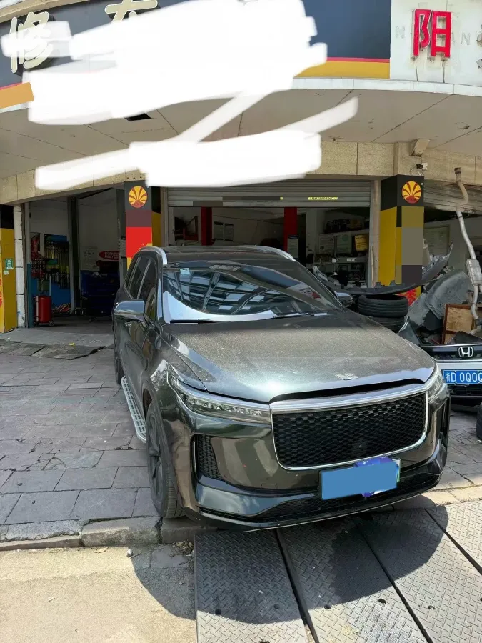 2020 Li ONE Range Extended 131HP REEV 40.5KWH,autocango,china used car exporter,china ev exporter,chinese used car exporter,chinese used ev exporter