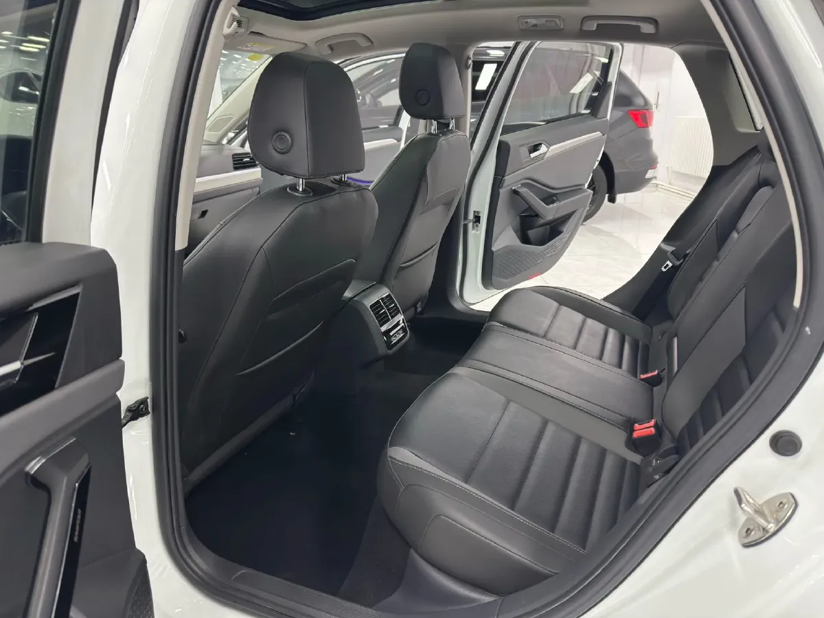 2021 Volkswagen Sagitar 1.2T 116HP L4 7DCT,autocango,china used car exporter,china ev exporter,chinese used car exporter,chinese used ev exporter