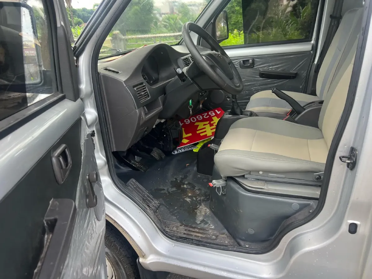 2023 WuLing RongGuang Mini Truck 1.5L 102HP L4 5MT,autocango,china used car exporter,china ev exporter,chinese used car exporter,chinese used ev exporter