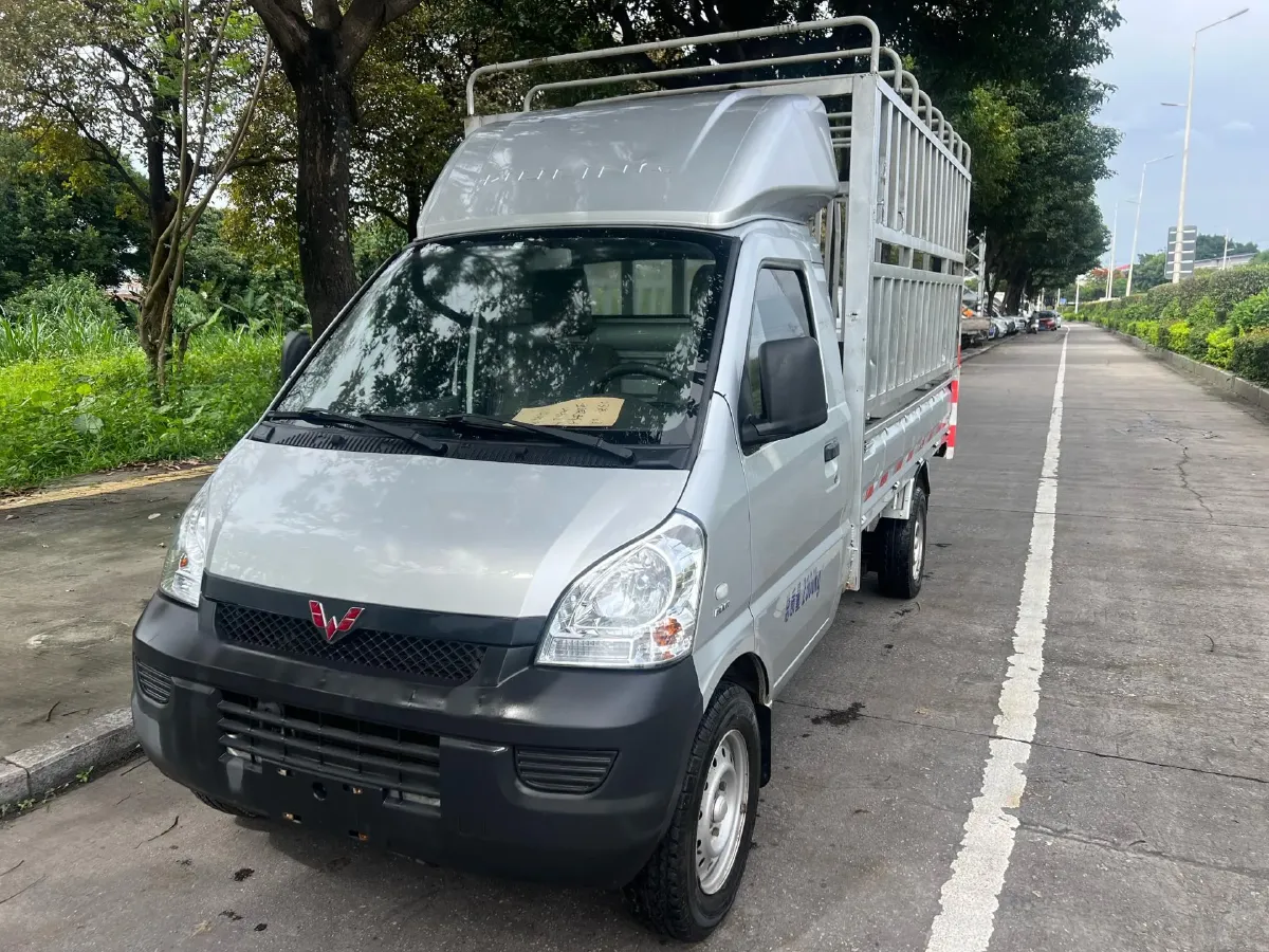 2023 WuLing RongGuang Mini Truck 1.5L 102HP L4 5MT,autocango,china used car exporter,china ev exporter,chinese used car exporter,chinese used ev exporter