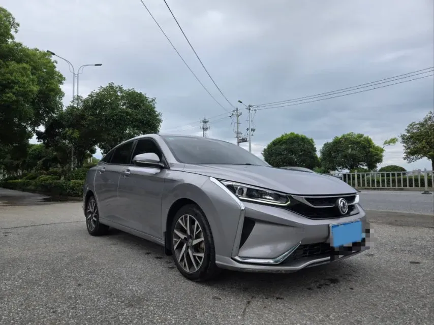 2020 DongFeng Aeolus YiXuan 1.5T 150HP L4 6DCT,autocango,china used car exporter,china ev exporter,chinese used car exporter,chinese used ev exporter