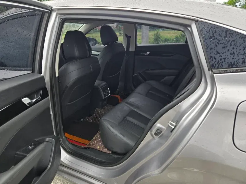 2020 DongFeng Aeolus YiXuan 1.5T 150HP L4 6DCT,autocango,china used car exporter,china ev exporter,chinese used car exporter,chinese used ev exporter
