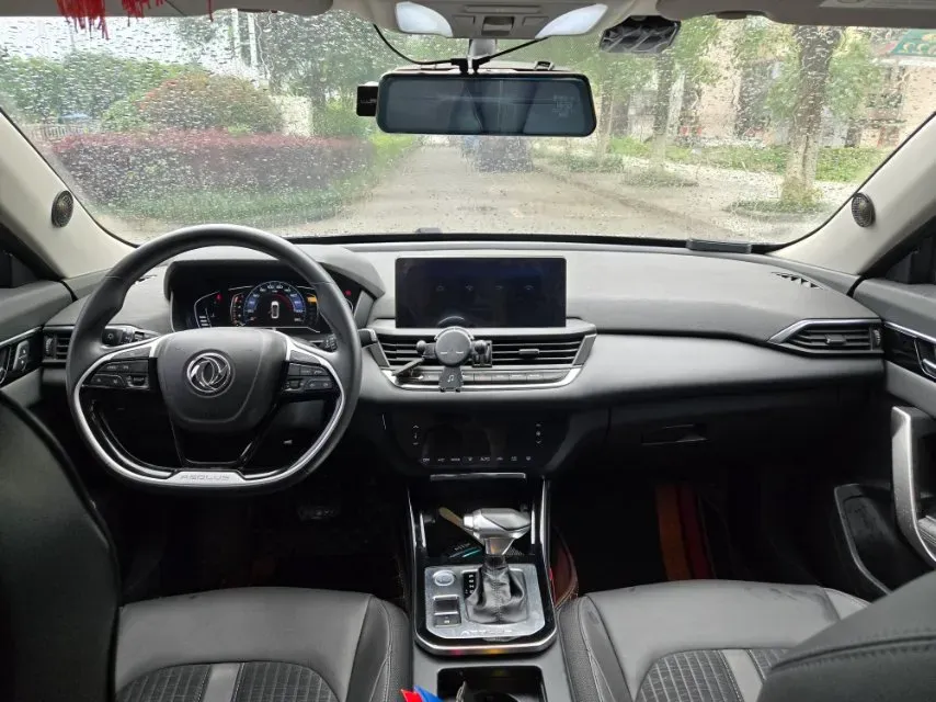 2020 DongFeng Aeolus YiXuan 1.5T 150HP L4 6DCT,autocango,china used car exporter,china ev exporter,chinese used car exporter,chinese used ev exporter