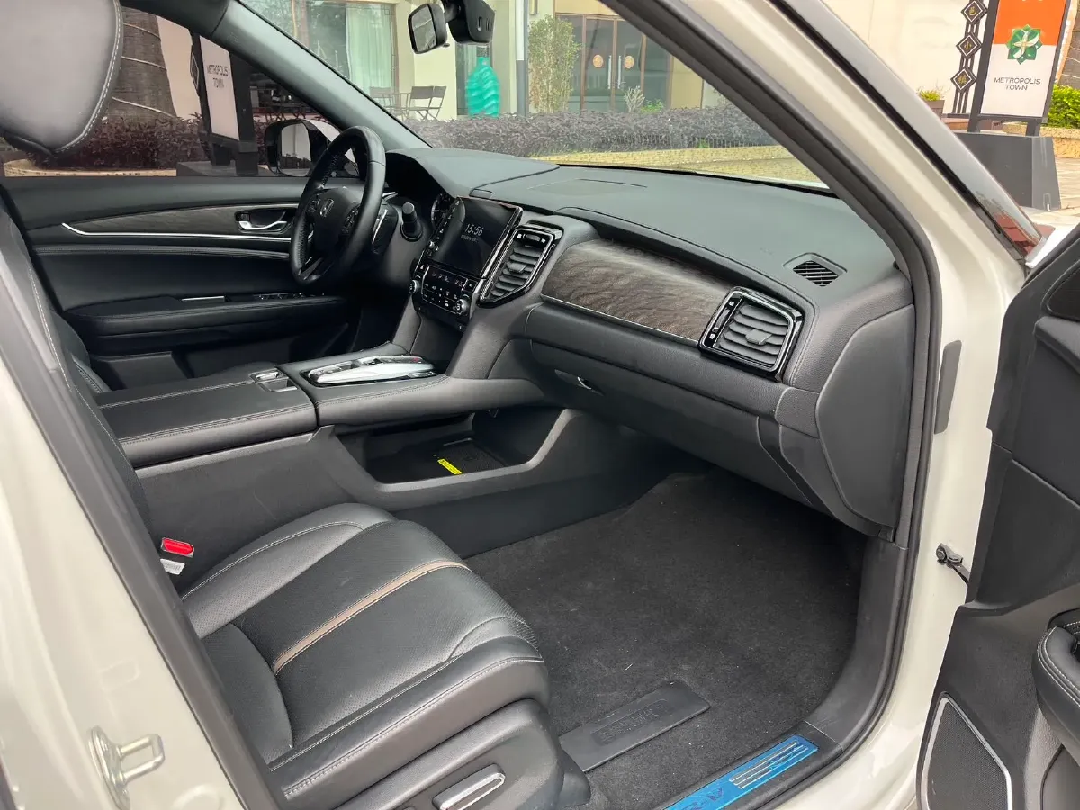 2020 Honda UR-V 2.0T 272HP L4 9AT,autocango,china used car exporter,china ev exporter,chinese used car exporter,chinese used ev exporter