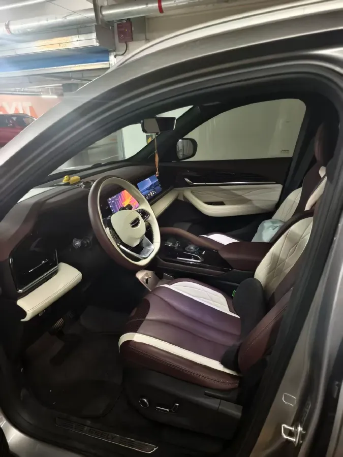 2021 Geely Monjaro 2.0T 218HP L4 7DCT,autocango,china used car exporter,china ev exporter,chinese used car exporter,chinese used ev exporter