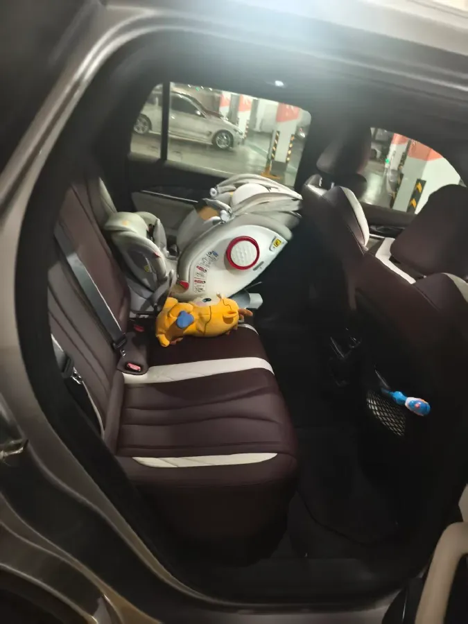 2021 Geely Monjaro 2.0T 218HP L4 7DCT,autocango,china used car exporter,china ev exporter,chinese used car exporter,chinese used ev exporter