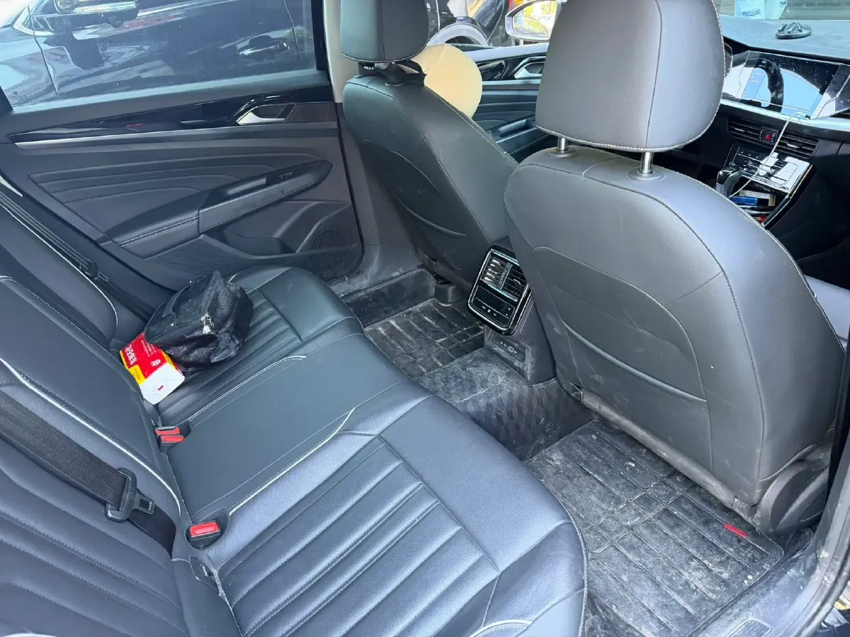 2023 Volkswagen Passat 2.0T 186HP L4 7DCT,autocango,china used car exporter,china ev exporter,chinese used car exporter,chinese used ev exporter