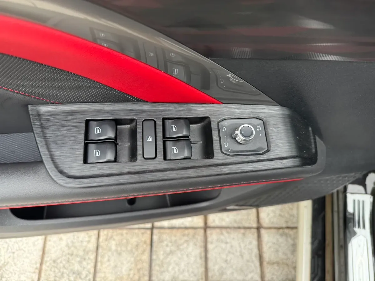 2021 Haval H6 1.5T 150HP L4 7DCT,autocango,china used car exporter,china ev exporter,chinese used car exporter,chinese used ev exporter