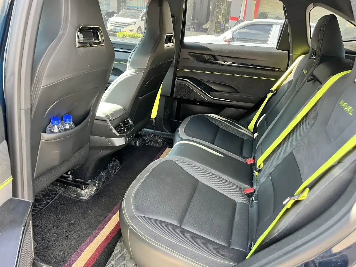 2022 Haval H6S 2.0T 211HP L4 7DCT,autocango,china used car exporter,china ev exporter,chinese used car exporter,chinese used ev exporter
