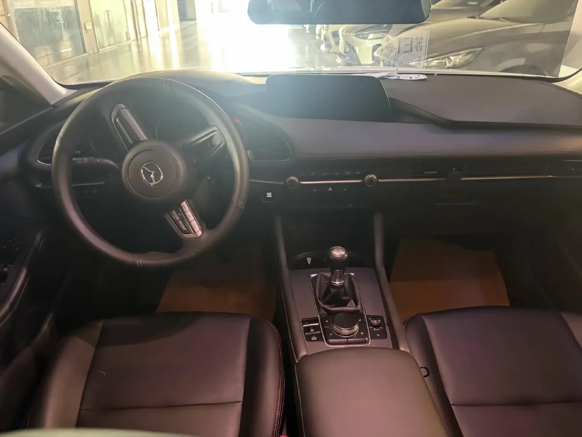 2020 Mazda 3 Axela 1.5L 117HP L4 6MT,autocango,china used car exporter,china ev exporter,chinese used car exporter,chinese used ev exporter
