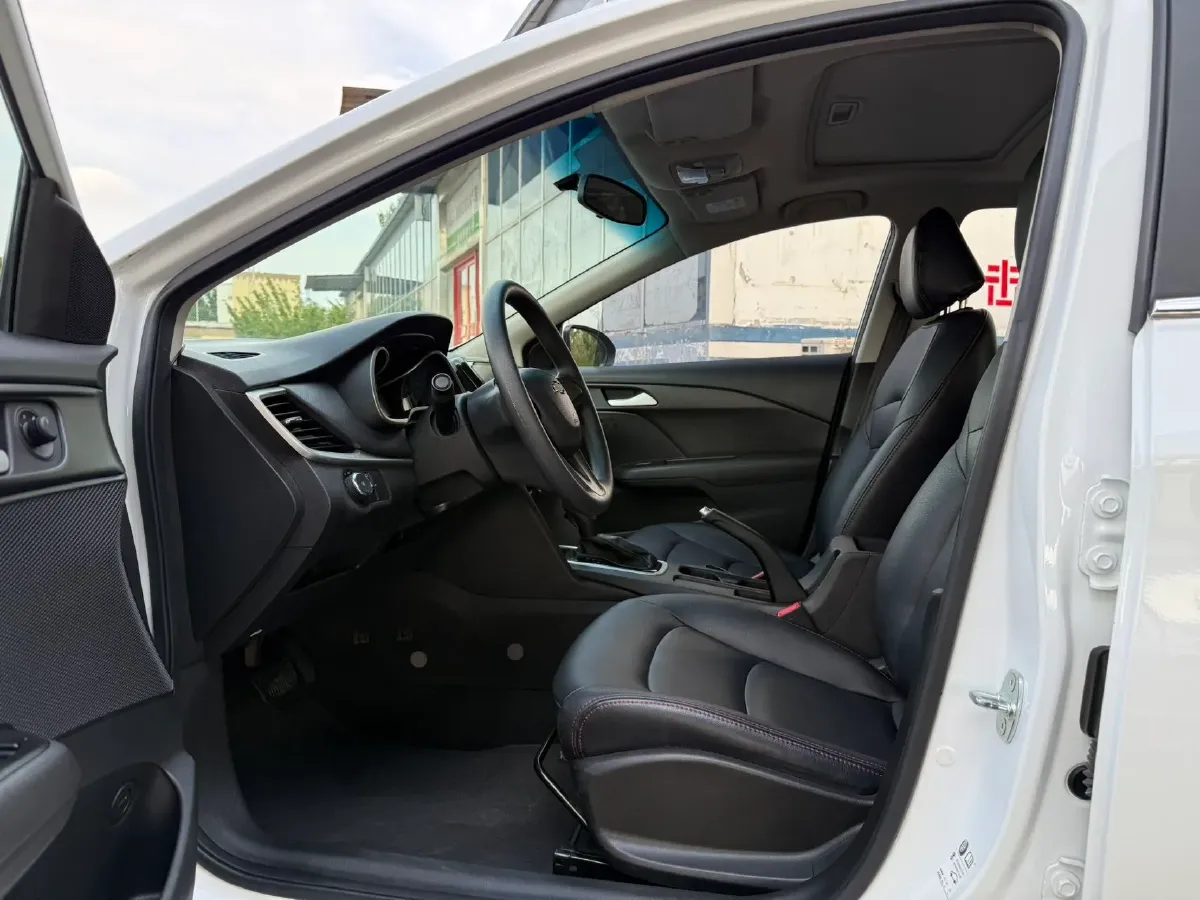2016 Chevrolet Cavalier 1.5L 113HP L4 6AT,autocango,china used car exporter,china ev exporter,chinese used car exporter,chinese used ev exporter