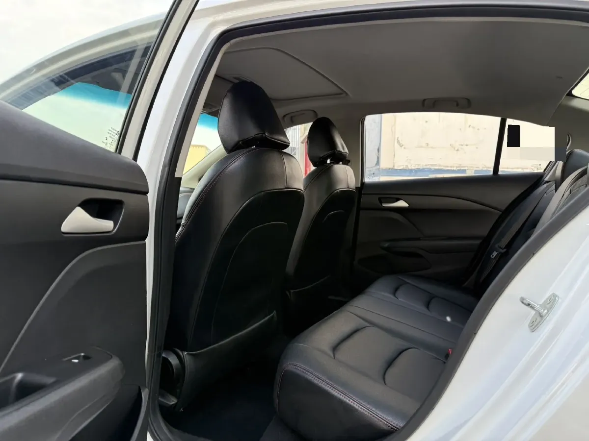 2016 Chevrolet Cavalier 1.5L 113HP L4 6AT,autocango,china used car exporter,china ev exporter,chinese used car exporter,chinese used ev exporter