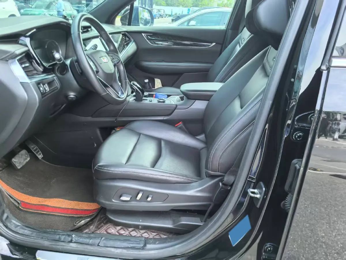 2022 Cadillac XT6 2.0T 237HP L4 9AT,autocango,china used car exporter,china ev exporter,chinese used car exporter,chinese used ev exporter