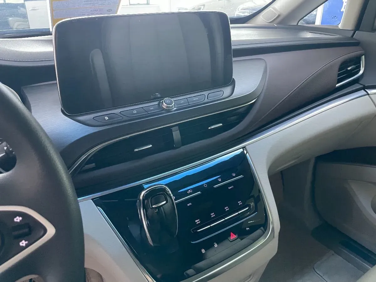2023 Buick GL8 2.0T 237HP L4 9AT,autocango,china used car exporter,china ev exporter,chinese used car exporter,chinese used ev exporter