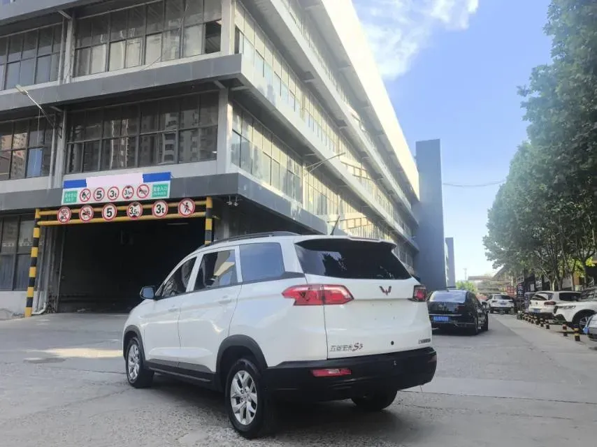 2019 JinBei JinDian 2.2L 116HP L4 5MT,autocango,china used car exporter,china ev exporter,chinese used car exporter,chinese used ev exporter