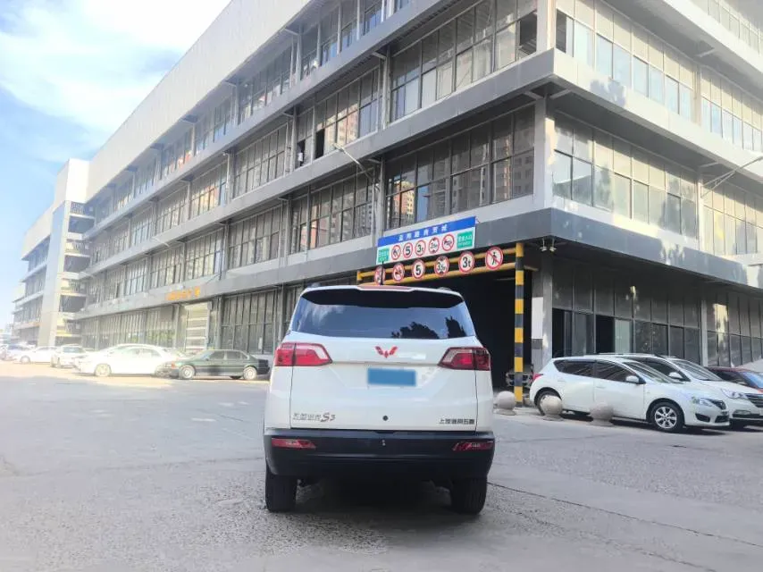 2019 JinBei JinDian 2.2L 116HP L4 5MT,autocango,china used car exporter,china ev exporter,chinese used car exporter,chinese used ev exporter