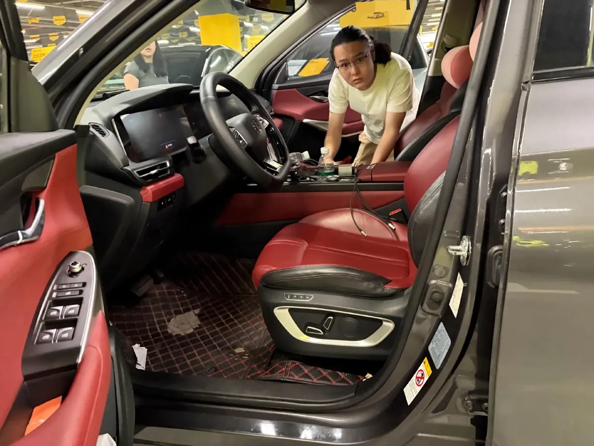 2021 ChangAn CS75 Plus 2.0T 233HP L4 8AT,autocango,china used car exporter,china ev exporter,chinese used car exporter,chinese used ev exporter