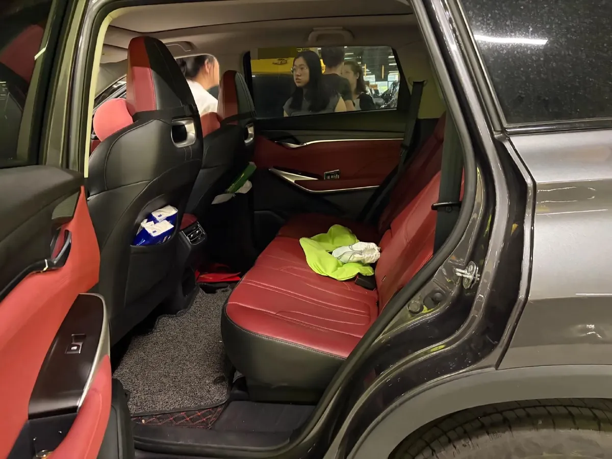 2021 ChangAn CS75 Plus 2.0T 233HP L4 8AT,autocango,china used car exporter,china ev exporter,chinese used car exporter,chinese used ev exporter