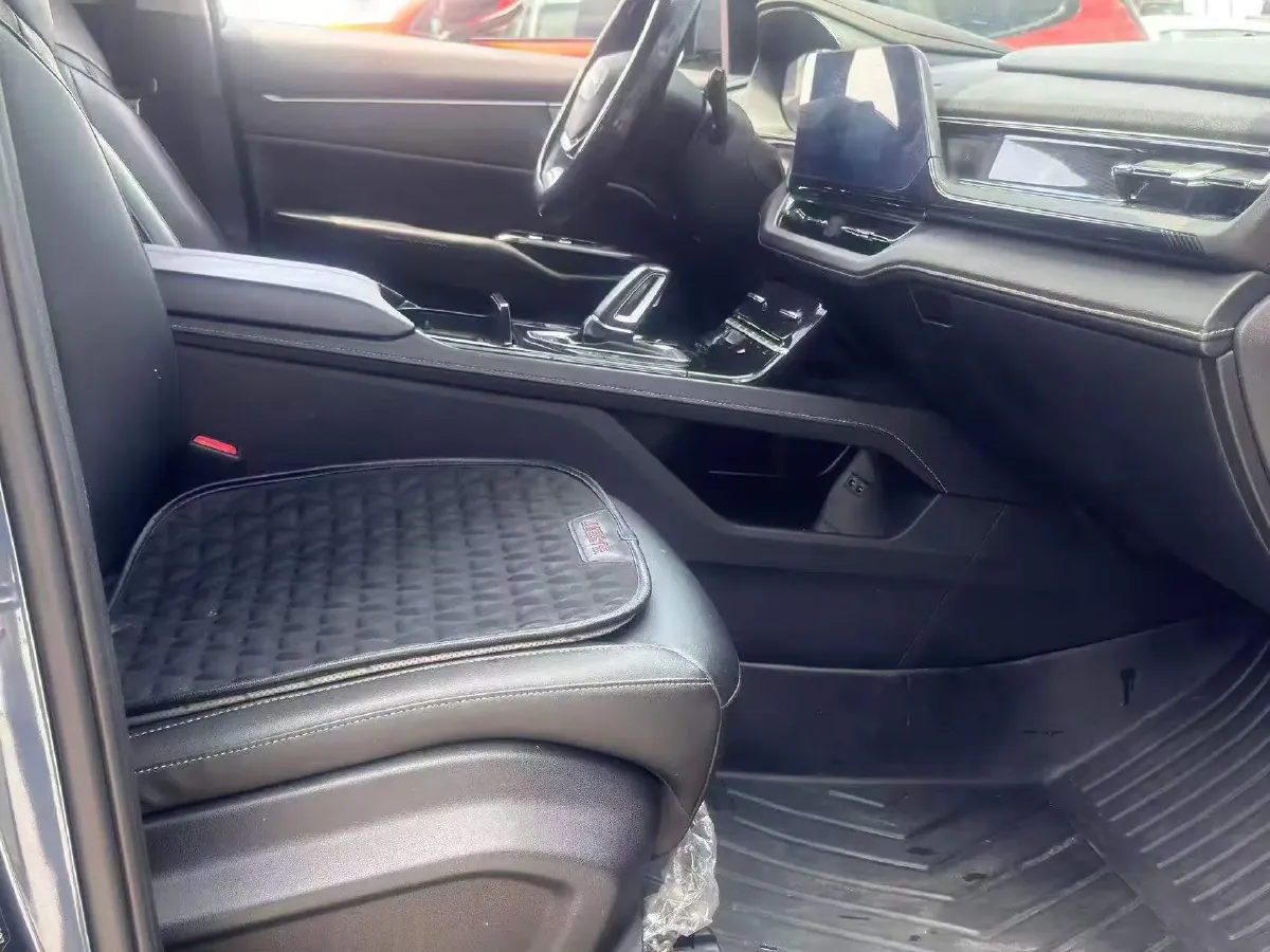 2022 WuLing KaiJie 1.5T 177HP L4 CVT,autocango,china used car exporter,china ev exporter,chinese used car exporter,chinese used ev exporter