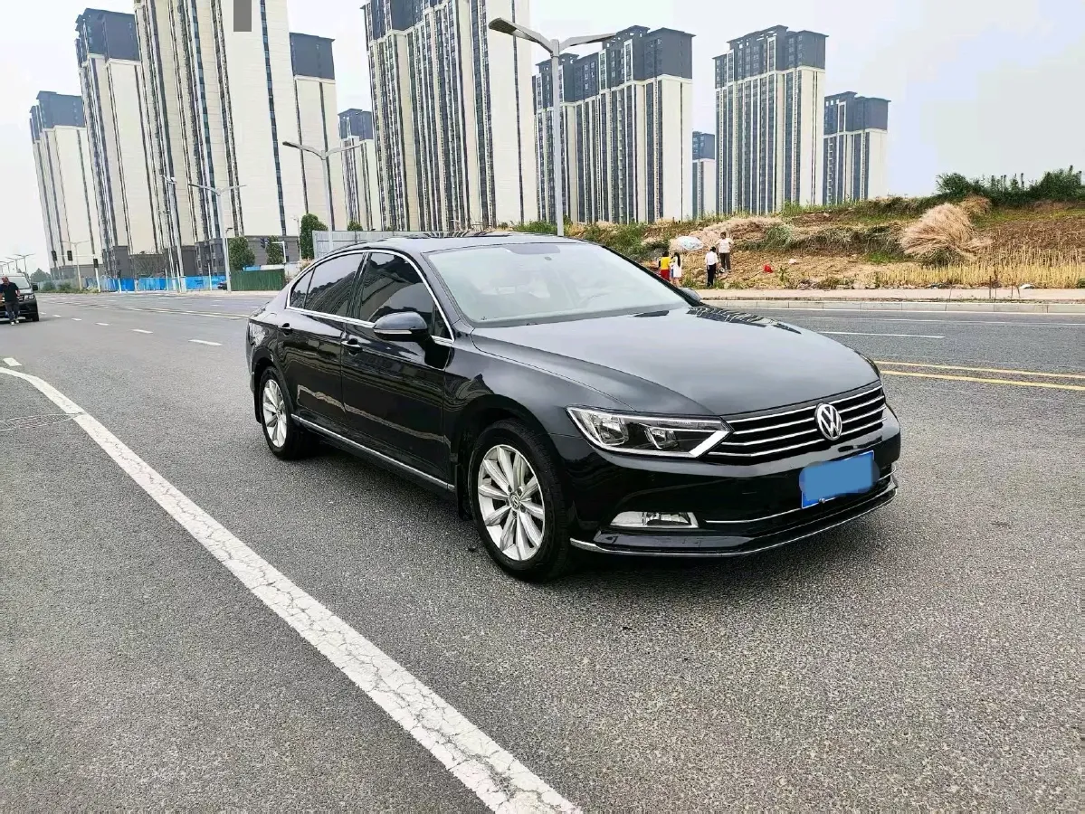 2018 Volkswagen Magotan 1.8T 180HP L4 7DCT,autocango,china used car exporter,china ev exporter,chinese used car exporter,chinese used ev exporter