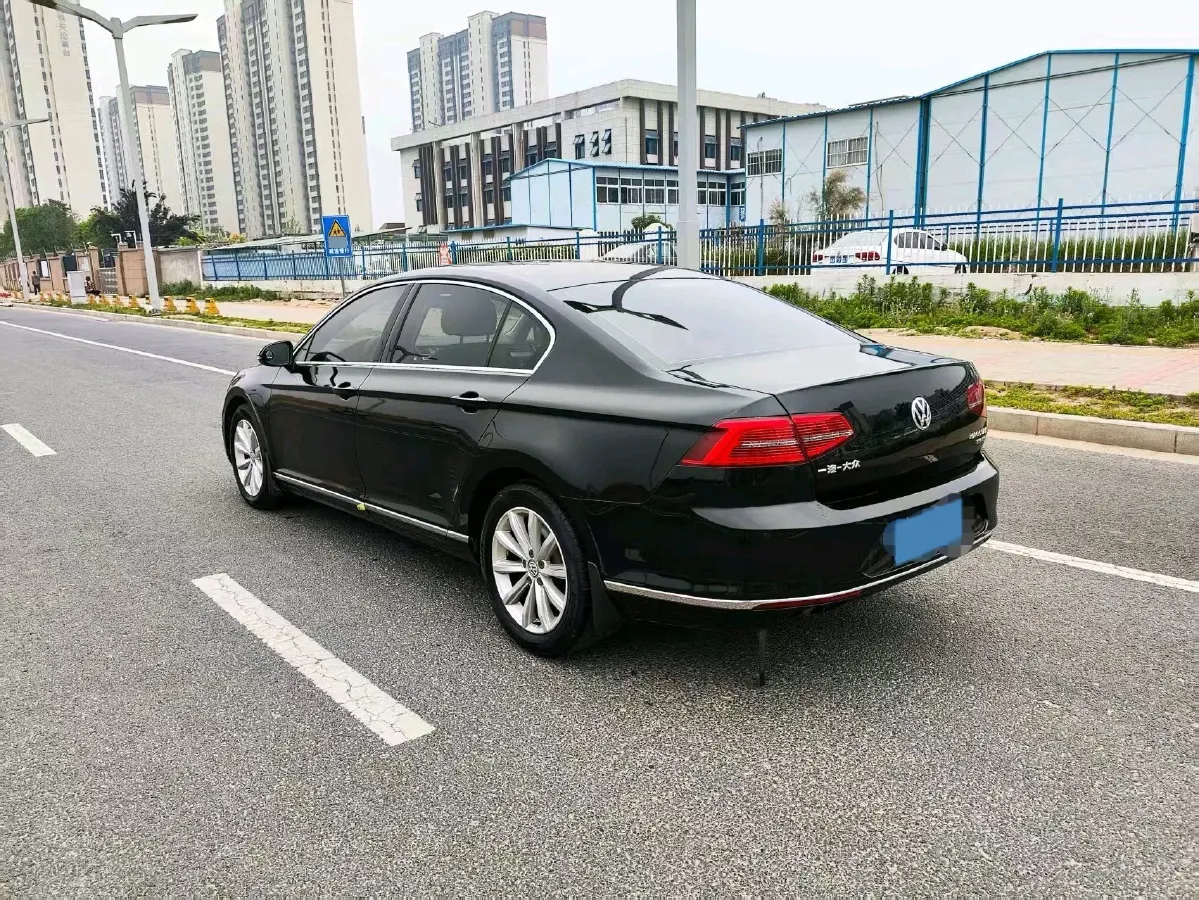 2018 Volkswagen Magotan 1.8T 180HP L4 7DCT,autocango,china used car exporter,china ev exporter,chinese used car exporter,chinese used ev exporter