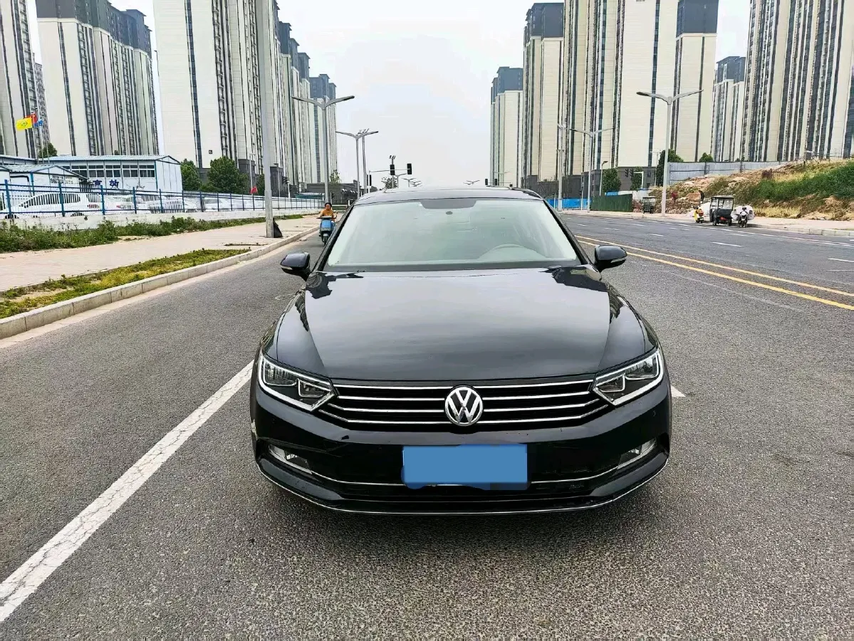 2018 Volkswagen Magotan 1.8T 180HP L4 7DCT,autocango,china used car exporter,china ev exporter,chinese used car exporter,chinese used ev exporter