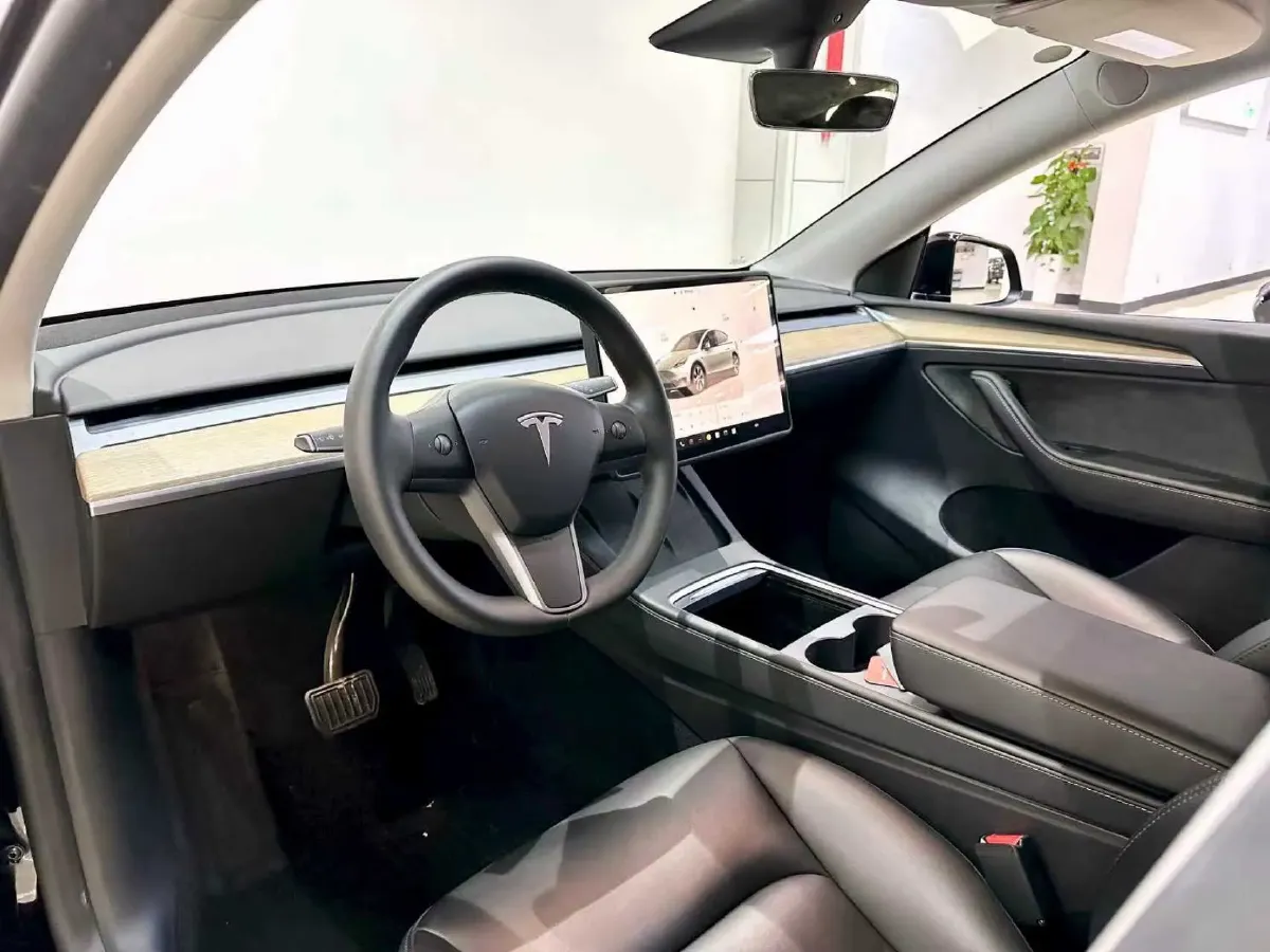 2022 Tesla Model Y BEV 60KWH,autocango,china used car exporter,china ev exporter,chinese used car exporter,chinese used ev exporter