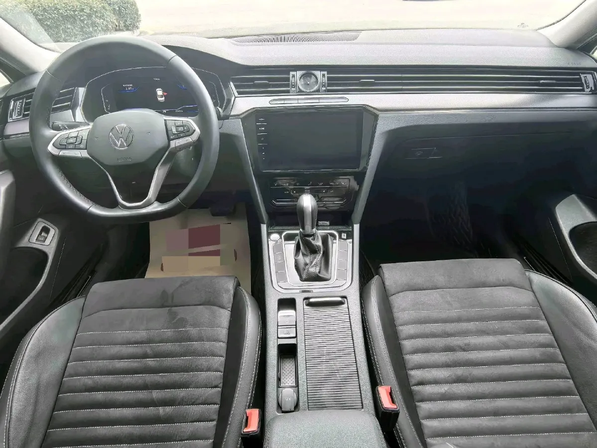 2020 Volkswagen Magotan 2.0T 186HP L4 7DCT,autocango,china used car exporter,china ev exporter,chinese used car exporter,chinese used ev exporter