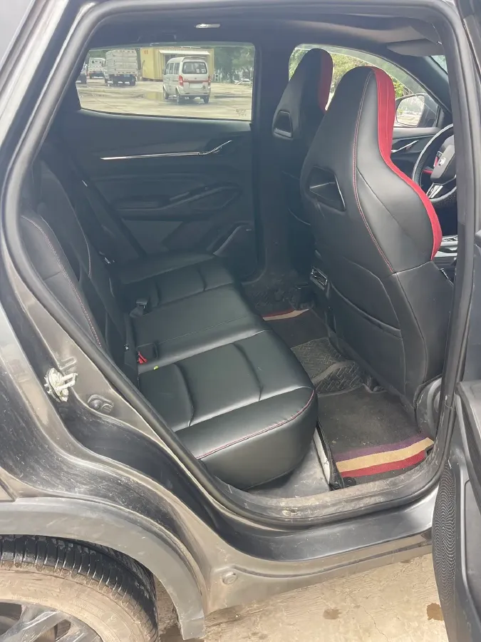 2024 ChangAn X5 PLUS 1.5T 188HP L4 7DCT,autocango,china used car exporter,china ev exporter,chinese used car exporter,chinese used ev exporter