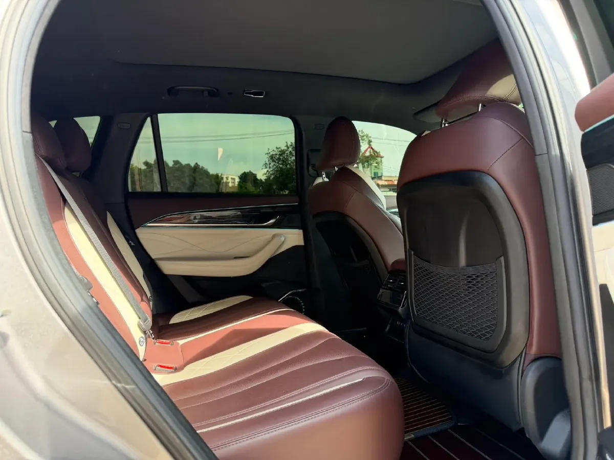 2024 Geely Monjaro 2.0T 238HP L4 8AT,autocango,china used car exporter,china ev exporter,chinese used car exporter,chinese used ev exporter