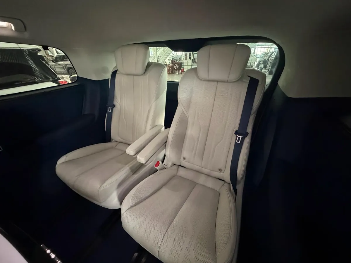 2023 Buick Century 2.0T 237HP L4 9AT,autocango,china used car exporter,china ev exporter,chinese used car exporter,chinese used ev exporter