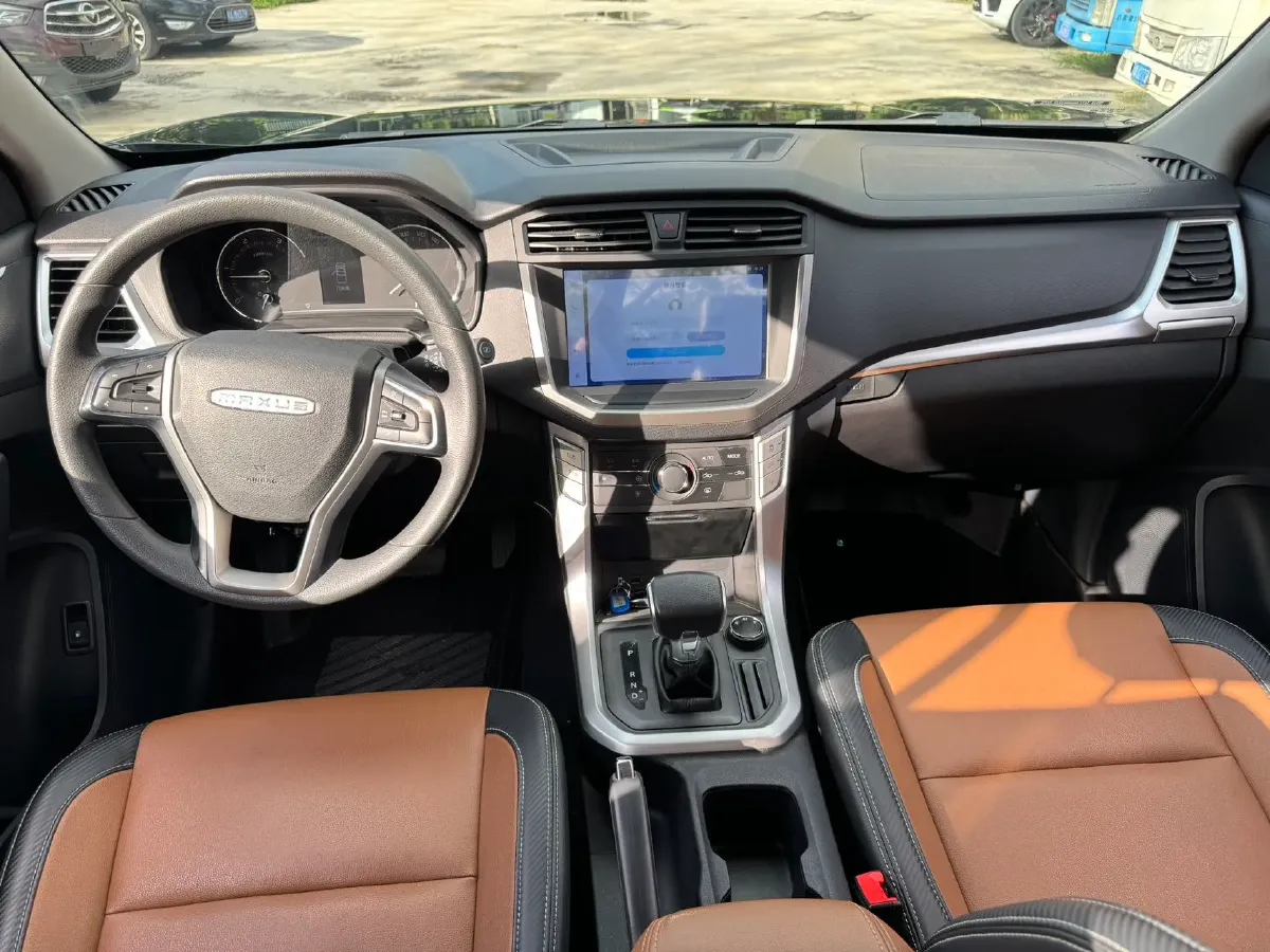 2022 MAXUS T70 2.0T 163HP L4 6AT,autocango,china used car exporter,china ev exporter,chinese used car exporter,chinese used ev exporter