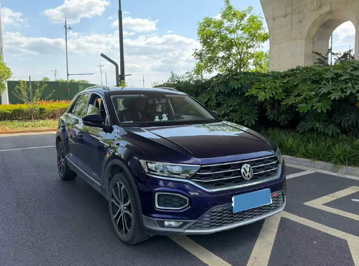 2021 Volkswagen T-Roc 1.4T 150HP L4 7DCT,autocango,china used car exporter,china ev exporter,chinese used car exporter,chinese used ev exporter