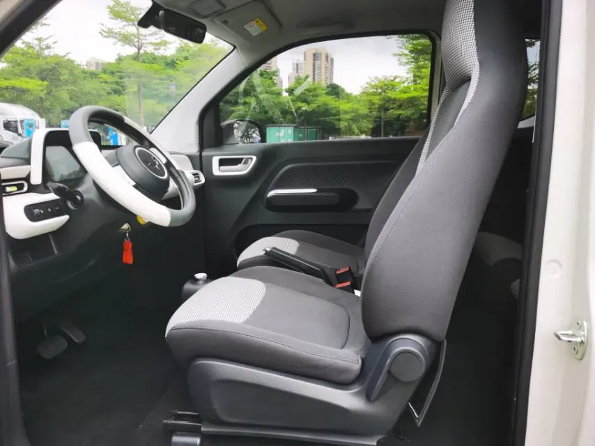 2024 WuLing HongGuang MINI EV BEV 17.3KWH,autocango,china used car exporter,china ev exporter,chinese used car exporter,chinese used ev exporter