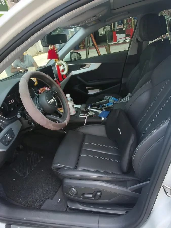 2021 Audi A4L 2.0T 190HP L4 7DCT,autocango,china used car exporter,china ev exporter,chinese used car exporter,chinese used ev exporter