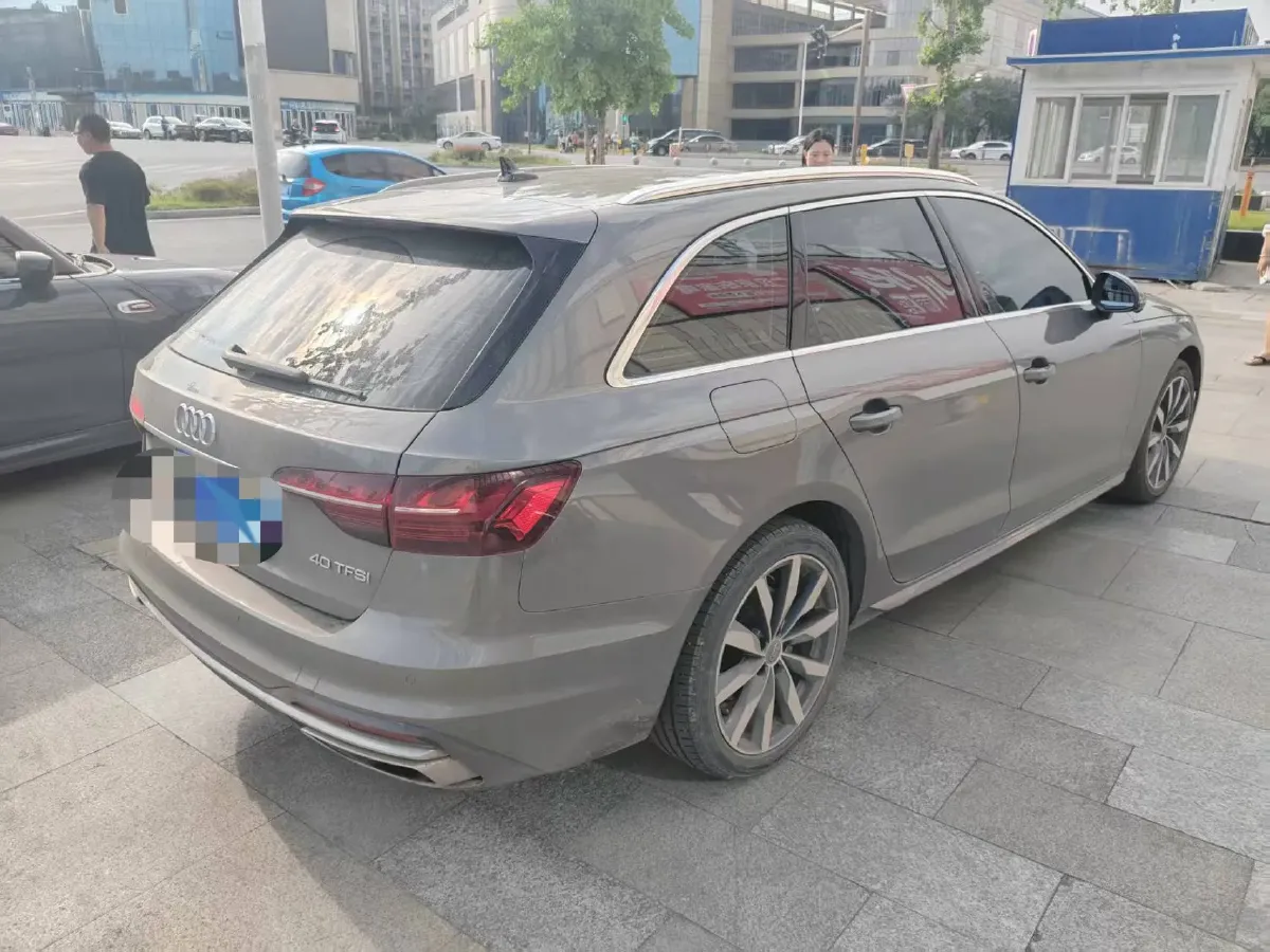 2021 Audi A4 2.0T 204HP L4 7DCT,autocango,china used car exporter,china ev exporter,chinese used car exporter,chinese used ev exporter