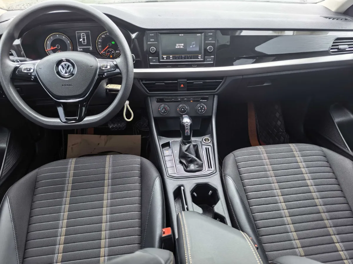 2018 Skoda Karoq 1.4T 150HP L4 7DCT,autocango,china used car exporter,china ev exporter,chinese used car exporter,chinese used ev exporter