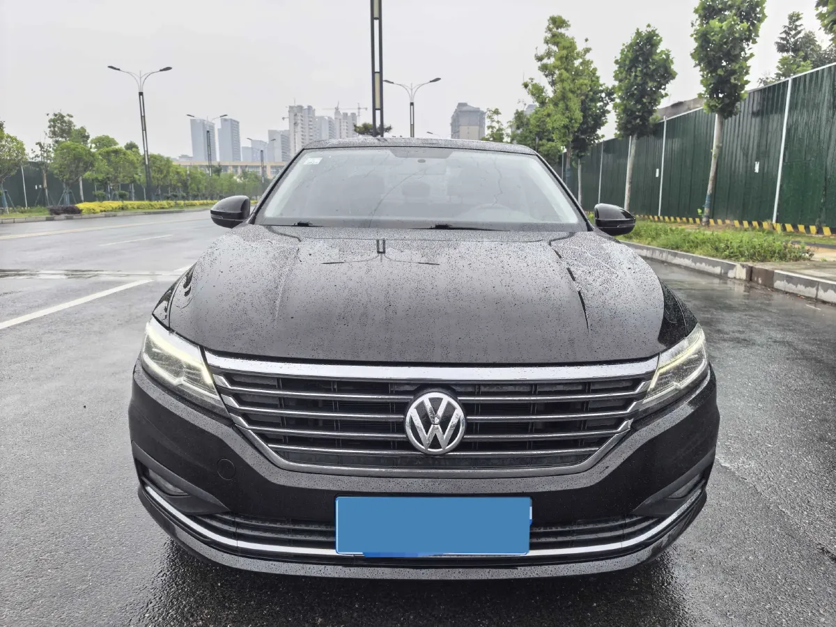 2018 Skoda Karoq 1.4T 150HP L4 7DCT,autocango,china used car exporter,china ev exporter,chinese used car exporter,chinese used ev exporter