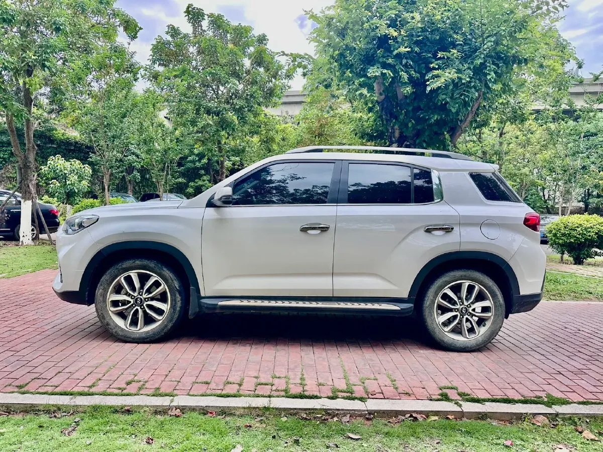 2020 Hyundai ix35 2.0L 160HP L4 6AT,autocango,china used car exporter,china ev exporter,chinese used car exporter,chinese used ev exporter