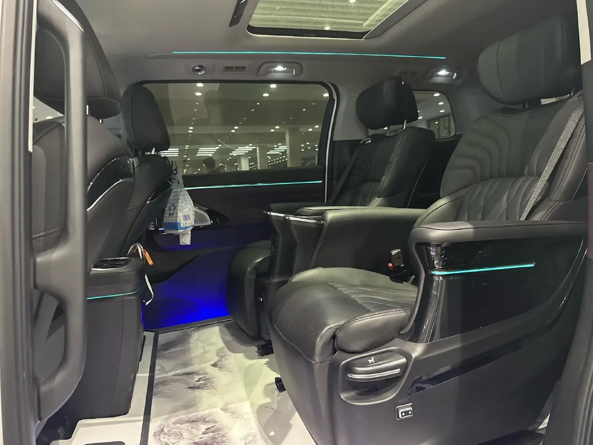 2024 GAC Trumpchi M8 2.0T 252HP L4 8AT,autocango,china used car exporter,china ev exporter,chinese used car exporter,chinese used ev exporter