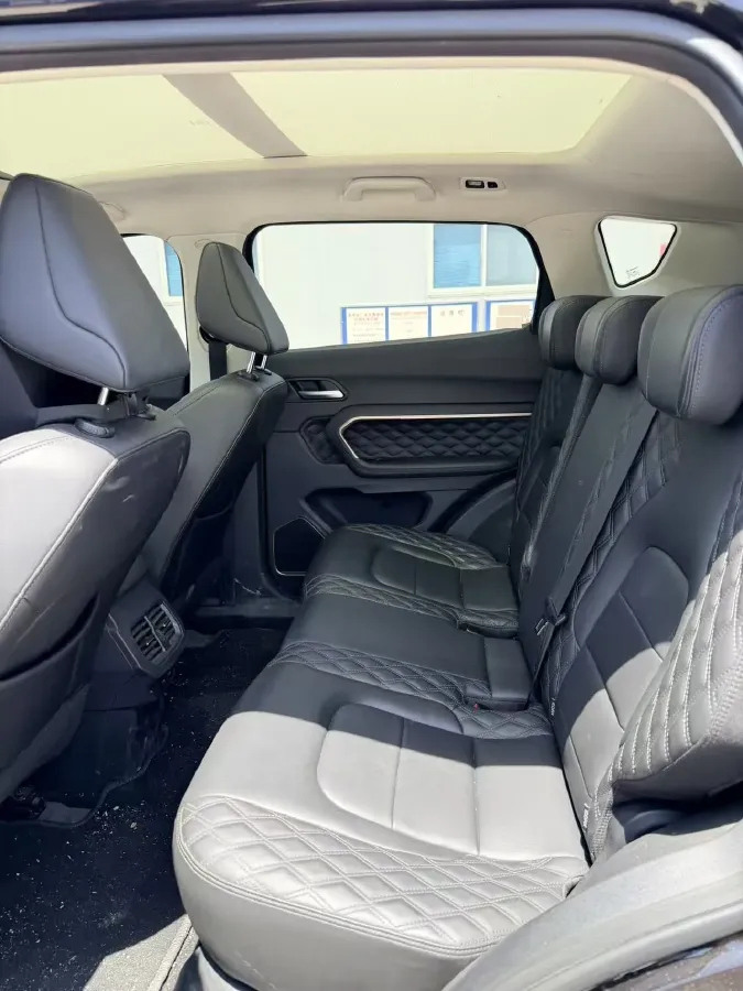 2020 Haval H6 1.5T 169HP L4 7DCT,autocango,china used car exporter,china ev exporter,chinese used car exporter,chinese used ev exporter