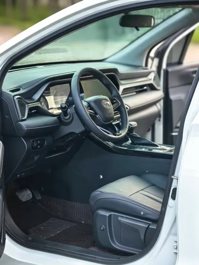 2021 GAC Trumpchi GS4 1.5T 169HP L4 6AT,autocango,china used car exporter,china ev exporter,chinese used car exporter,chinese used ev exporter