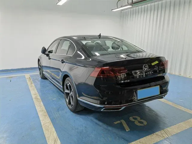 2026 Volkswagen Magotan 2.0T 220HP L4 7DCT,autocango,china used car exporter,china ev exporter,chinese used car exporter,chinese used ev exporter
